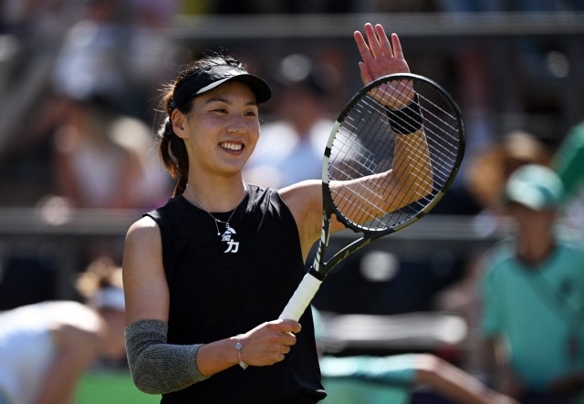 再度出场并 再度出场并