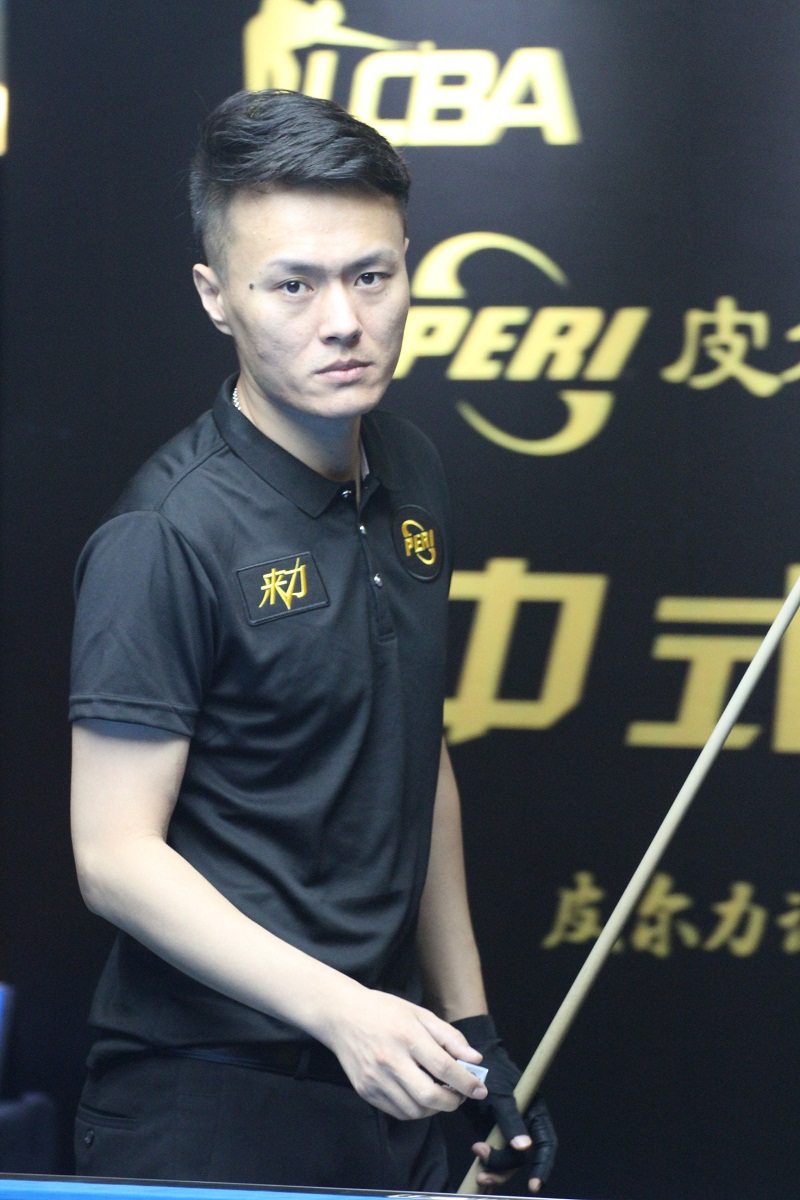 众多年轻的 众多年轻的